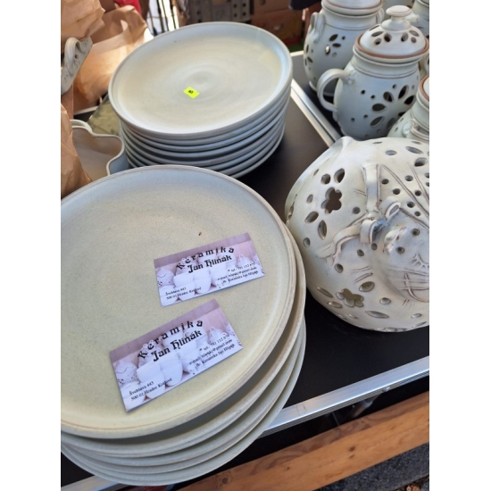 Talíř - světle hnědý